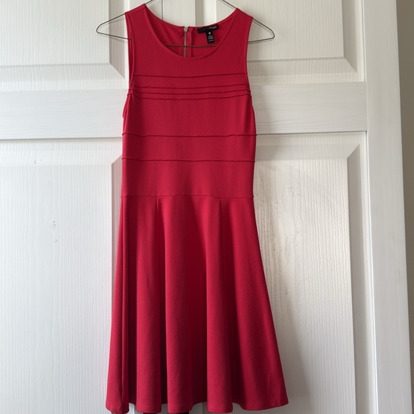 Aqua Dresses & Skirts - AQUA Dress Size Small EUC